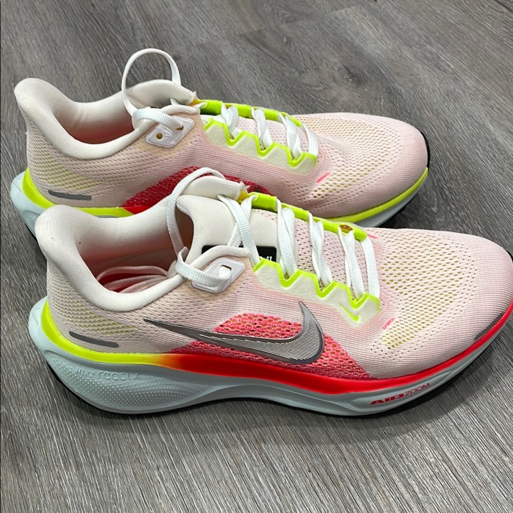 Nike Pegasus 41 Running Shoes